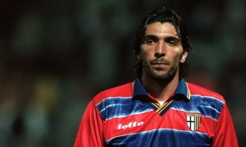 “Họ nói tôi phải ra đi để nhường chỗ cho Buffon”
