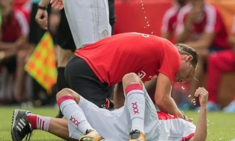 Gia đình tiết lộ tình trạng bi thương của sao mai Ajax sau cơn chết não