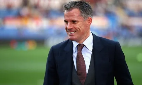 Ăn mừng thất bại của Liverpool, Gary Neville bị Carragher "phản dame" cực gắt