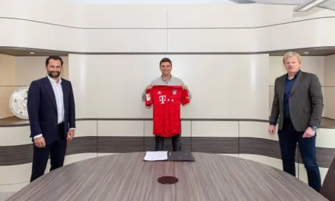 Gia hạn, sao Bayern vẫn tuân thủ "Cách ly xã hội"