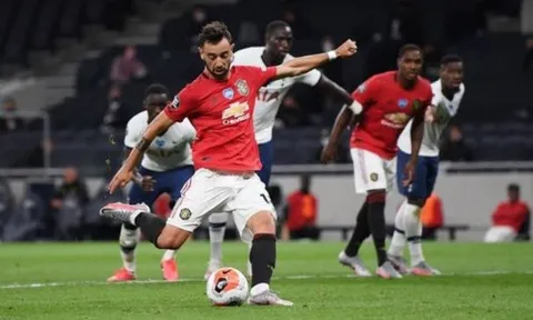 Giành quyền sút penalty của Pogba, Fernandes nói gì?