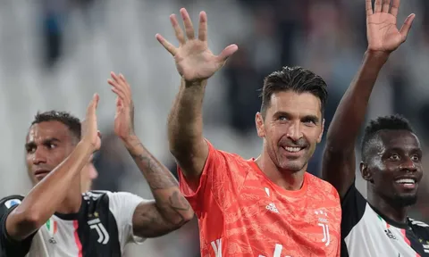 Huyền thoại Juventus phá vỡ kỷ lục khủng của huyền thoại Milan