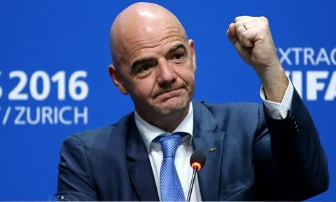 Dịch COVID-19 hoành hành, Chủ tịch FIFA tuyên bố đanh thép