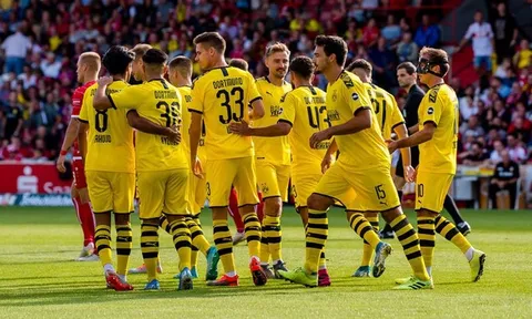 Giao hữu từ thiện: Dortmund đè bẹp Cottbus 5 bàn không gỡ