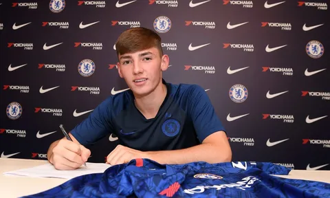 Vừa ra mắt, sao trẻ đã được Chelsea gia hạn hợp đồng