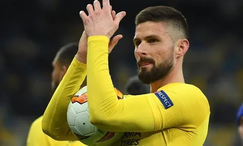 Giroud: "Tôi có mục tiêu lớn nhưng cần được thi đấu nhiều hơn"