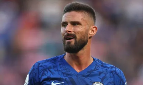 Giroud: "Tôi cạnh tranh lành mạnh với cậu ấy, chứ không như mùa trước"