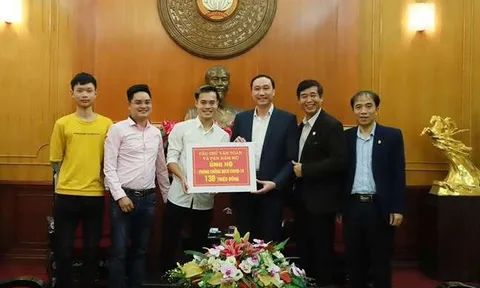 Giữa tâm bão COVID-19, Văn Toàn và fan hâm mộ thực hiện nghĩa cử cao đẹp