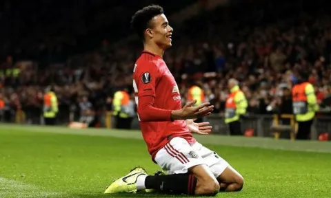 Greenwood bùng nổ, Solskjaer ra quyết định cuối cho Jadon Sancho