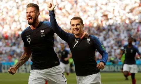 Griezmann phản pháo màn so sánh khập khiễng của Benzema với Giroud