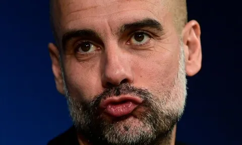 Guardiola chỉ còn kém Sir Alex 1 chiếc cúp