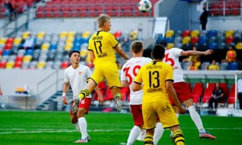 Haaland “chinh phục bầu trời”, Dortmund giành 3 điểm đầy khó khăn trên sân khách