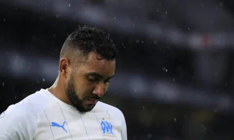 Hai phút ngắn ngủi, 3 cầu thủ Ligue 1 rủ nhau 'ăn' thẻ đỏ