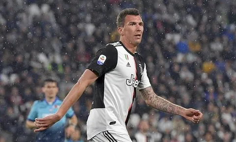 Hàng công thiếu người, PSG đánh tiếng muốn có "người thừa" ở Turin