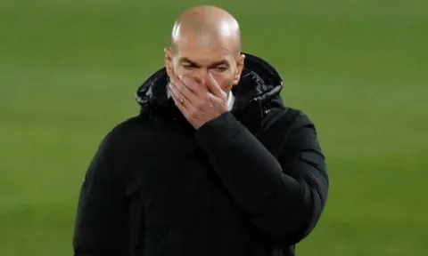 Hàng công yếu ớt, Zidane gửi tin khẩn cho "máy săn bàn" Real