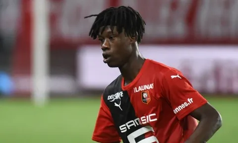 Hàng loạt đại gia Premier League "săn lùng" wonderkid làm bẽ mặt PSG