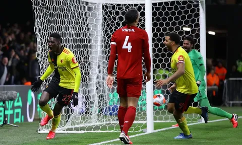 Hàng thủ mơ ngủ, Liverpool bại trận cực sốc trước Watford