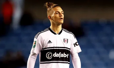 Sau Van den Berg, đây là chàng trai tuổi teen tiếp theo Klopp muốn có