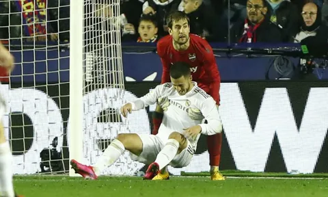 Real ngậm thêm 'quả đắng' từ Hazard...