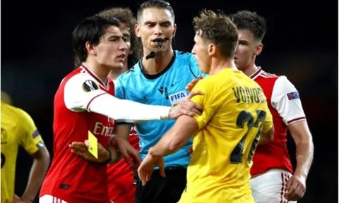 Hector Bellerin ra vẻ "hổ báo" trong ngày đầu mang băng đội trưởng của Arsenal