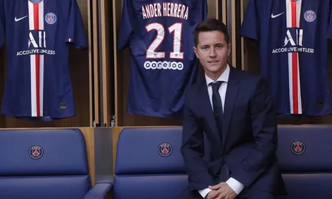 Herrera lạ lẫm ra mắt CLB mới, nhận lương cực khủng sau khi rời Man Utd