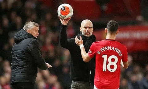 Hết bảo Pep im miệng, Fernandes lại bị phanh phui mắng đồng đội: "Cút đi, thái độ như sh*t"