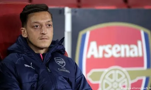 Ceballos cập bến Arsenal, người lo lắng nhất là Mesut Oezil