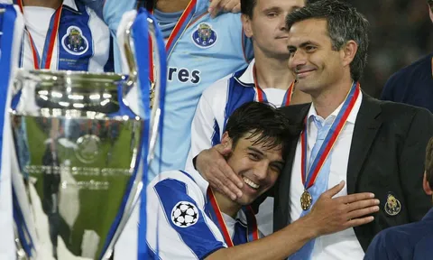 HLV Jose Mourinho giải thích nguồn gốc của biệt danh "người đặc biệt"