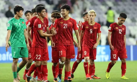 HLV Kiatisak: "Đó chính là lợi thế của ĐT Việt Nam so với Thái Lan"