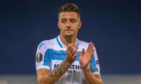 HLV Lazio thừa nhận sự thật về mục tiêu 80 triệu euro của Man Utd