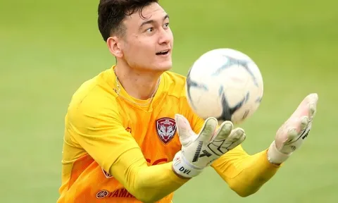 HLV Muangthong United cảm ơn Văn Lâm và đồng đội sau chuỗi trận ấn tượng