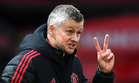 HLV Solskjaer tiết lộ báo cáo của trọng tài thừa nhận 2 sai lầm bất lợi cho MU