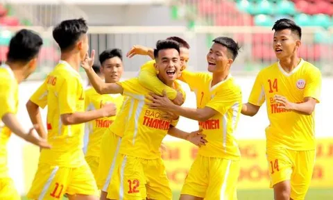HLV Troussier "ngó lơ" quân SLNA và Thanh Hóa ở đợt tập trung U19 Việt Nam