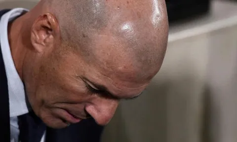 "Hổ đói" nhận án phạt, Zidane và BLĐ Real đứng ngồi không yên