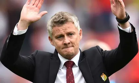 Hỏi mua "tiền vệ vạn người mê", Man Utd nhận "cú hét" 90 triệu bảng