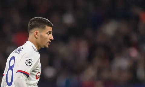 Tái thiết hàng tiền vệ, Juve tiếp cận "máy kiến tạo 50 triệu" của Lyon