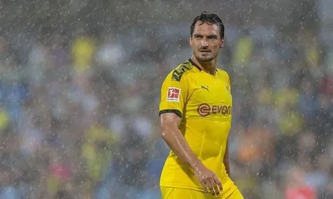 Mats Hummels tiết lộ lý do trở lại thi đấu cho Borussia Dortmund