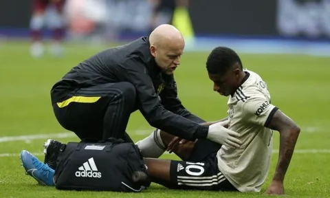 "Cầu thủ Man Utd đó cần cải thiện khả năng chạy chỗ, phải chủ động cướp bóng"