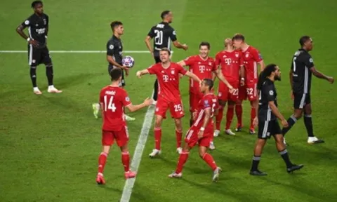 Hủy diệt Lyon, Bayern gửi "chiến thư" kinh dị đến PSG