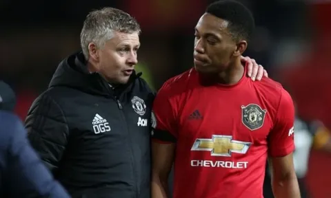 Huyền thoại Arsenal chỉ cách đánh bại Leicester cho Man Utd