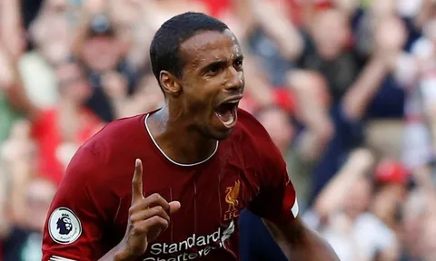 Huyền thoại chỉ ra cầu thủ Liverpool làm Van Dijk chơi tốt hơn