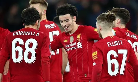 Huyền thoại Liverpool: 'Tôi không muốn gặp các cầu thủ trẻ của CLB'