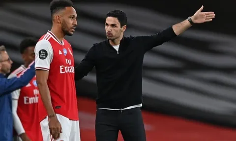 Ian Wright hé lộ cầu thủ Aubameyang muốn Arsenal chiêu mộ