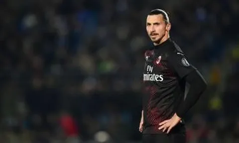 Không chỉ cầu thủ da màu, đến 'Chúa' Zlatan cũng bị phân biệt chủng tộc