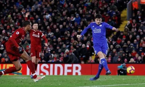 CĐV M.U hào hứng chia sẻ bàn thắng của Maguire ngăn Liverpool vô địch Premier League