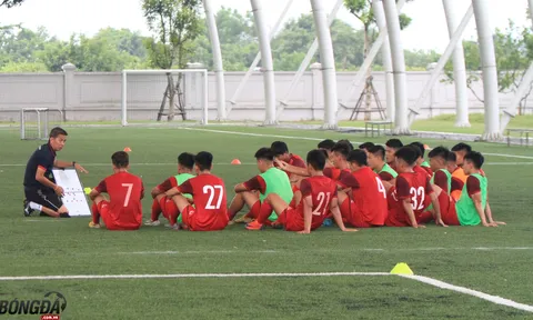Thầy trò HLV từng dự World Cup sẵn sàng cho trận giao hữu với thầy Park