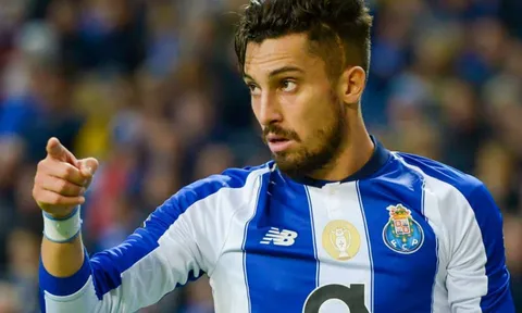 Sau Chelsea, thêm một đại gia EPL nhòm ngó "máy leo biên Porto"