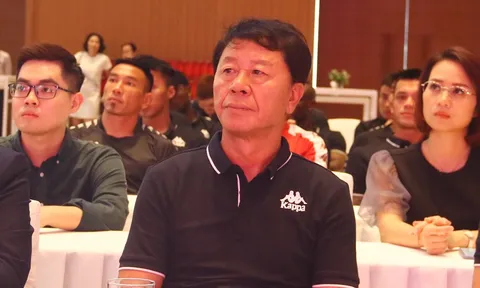 HLV Chung Hea Soung: "V-League 2019 kết thúc, chúng tôi sẽ có vị trí cao nhất"