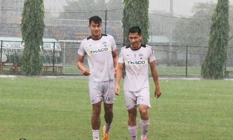 Rèn quân trong mưa, HAGL quyết tâm làm nên bất ngờ trước nhà ĐKVĐ V-League