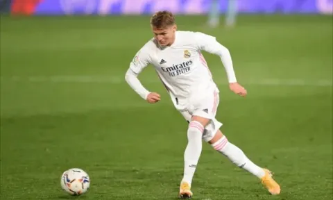 Lộ diện 2 ông lớn EPL bị Arsenal "hạ đo ván" trong vụ Odegaard